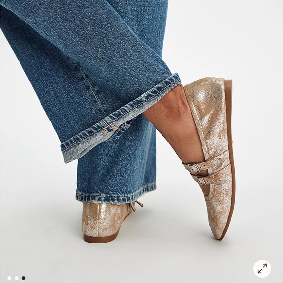 NWB Free People Champagne Gemini Flats- Size 7 - Picture 2 of 9